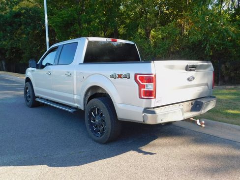 Used 2019 Ford F150 XLT w/ Equipment Group 302A Luxury AWD/4WD image 3