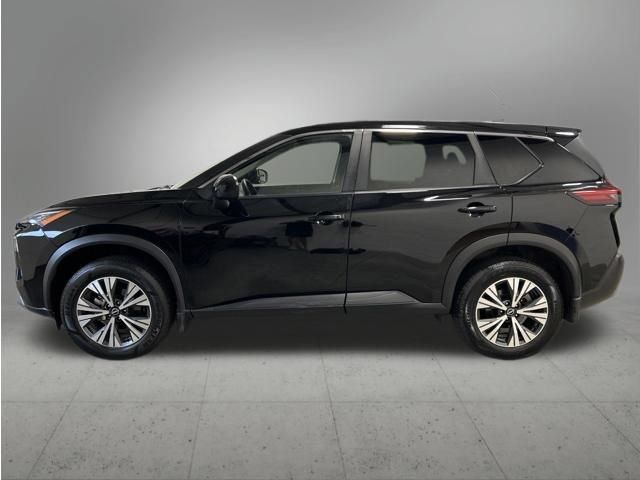 Used 2023 Nissan Rogue SV AWD/4WD image 2