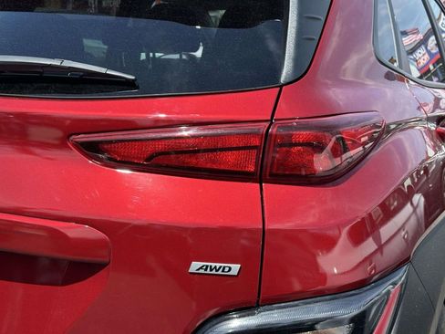 Certified 2023 Hyundai Kona SEL AWD/4WD image 10