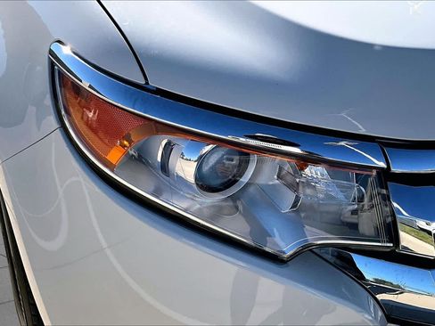 Used 2013 Ford Edge SE FWD image 22