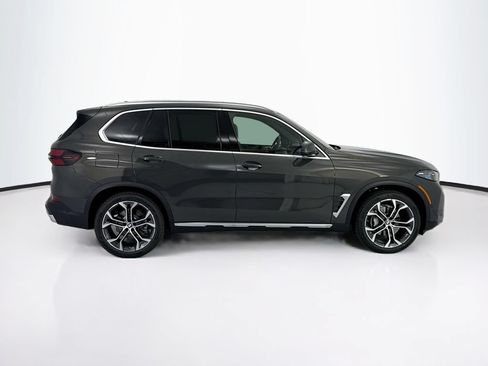 New 2026 BMW X5 xDrive40i w/ Climate Comfort Package AWD/4WD image 4