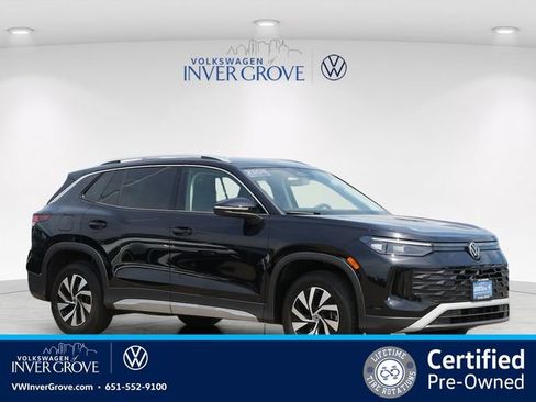 Certified 2025 Volkswagen Tiguan S AWD/4WD image 1