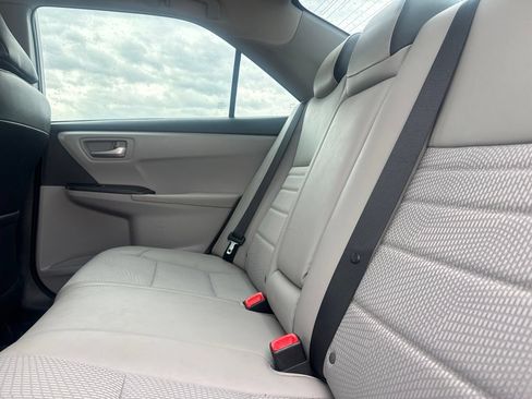 Used 2017 Toyota Camry SE FWD image 35