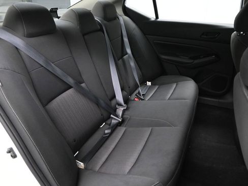 Used 2023 Nissan Altima 2.5 SV image 13