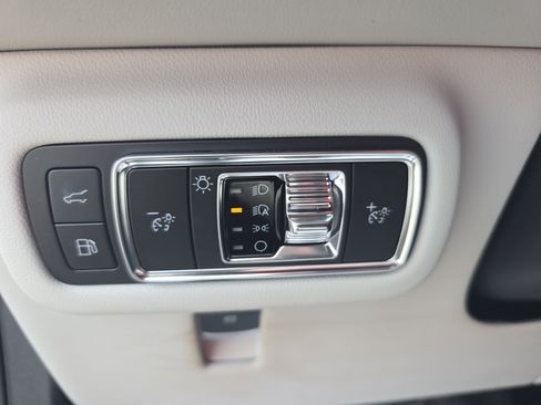 Used 2026 Lincoln Nautilus Premier w/ Equipment Group 102A AWD/4WD image 25
