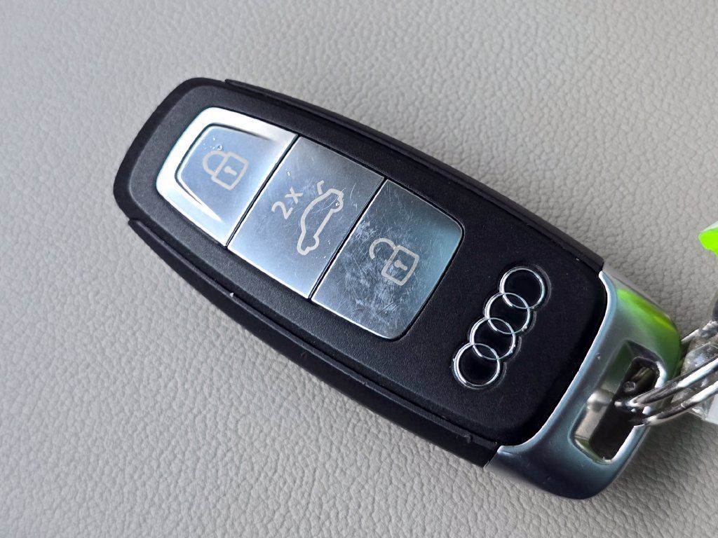 Used 2024 Audi Q4 e-tron Premium Plus AWD/4WD image 62