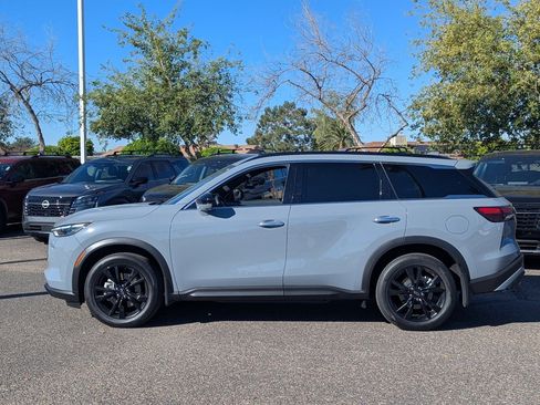 Certified 2025 INFINITI QX60 Luxe w/ Black Edition image 3