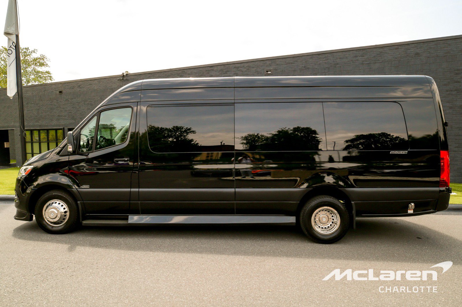 Used 2024 Mercedes-Benz Sprinter 3500 w/ Parking Package image 5