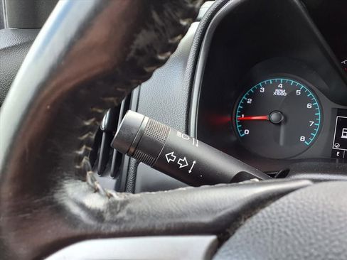 Used 2022 Chevrolet Colorado LT w/ Fleet Safety Package image 23