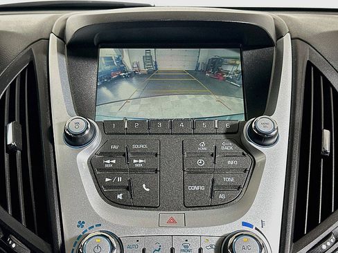 Used 2017 Chevrolet Equinox LT w/ Convenience Package FWD image 14