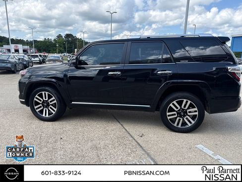 Used 2024 Toyota 4Runner Limited RWD image 13