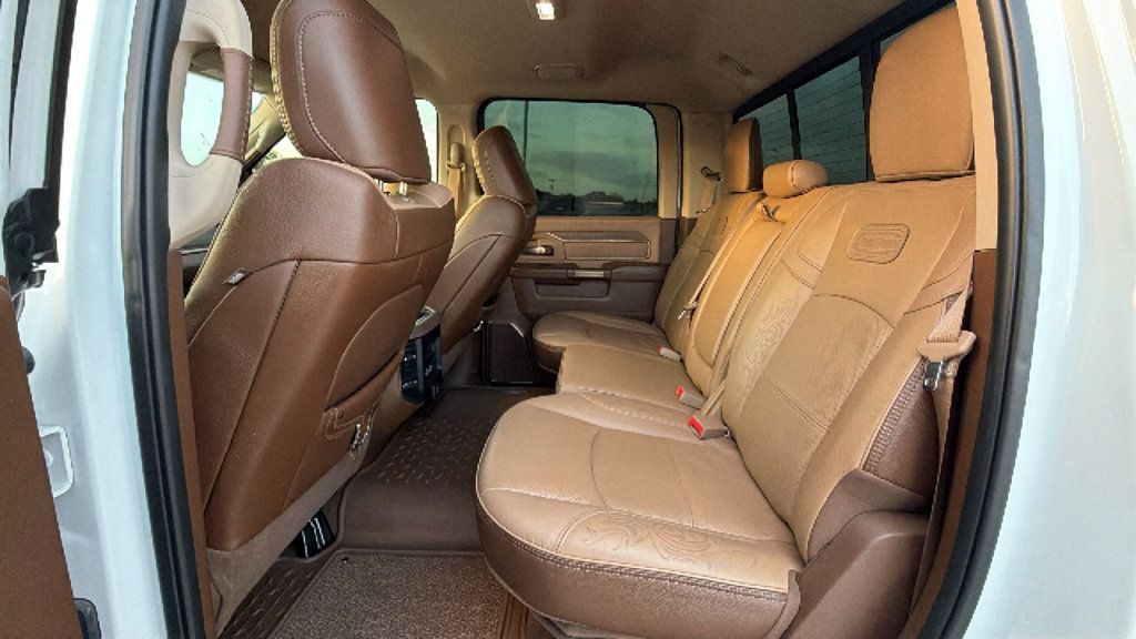 Used 2022 RAM 2500 Limited AWD/4WD image 26