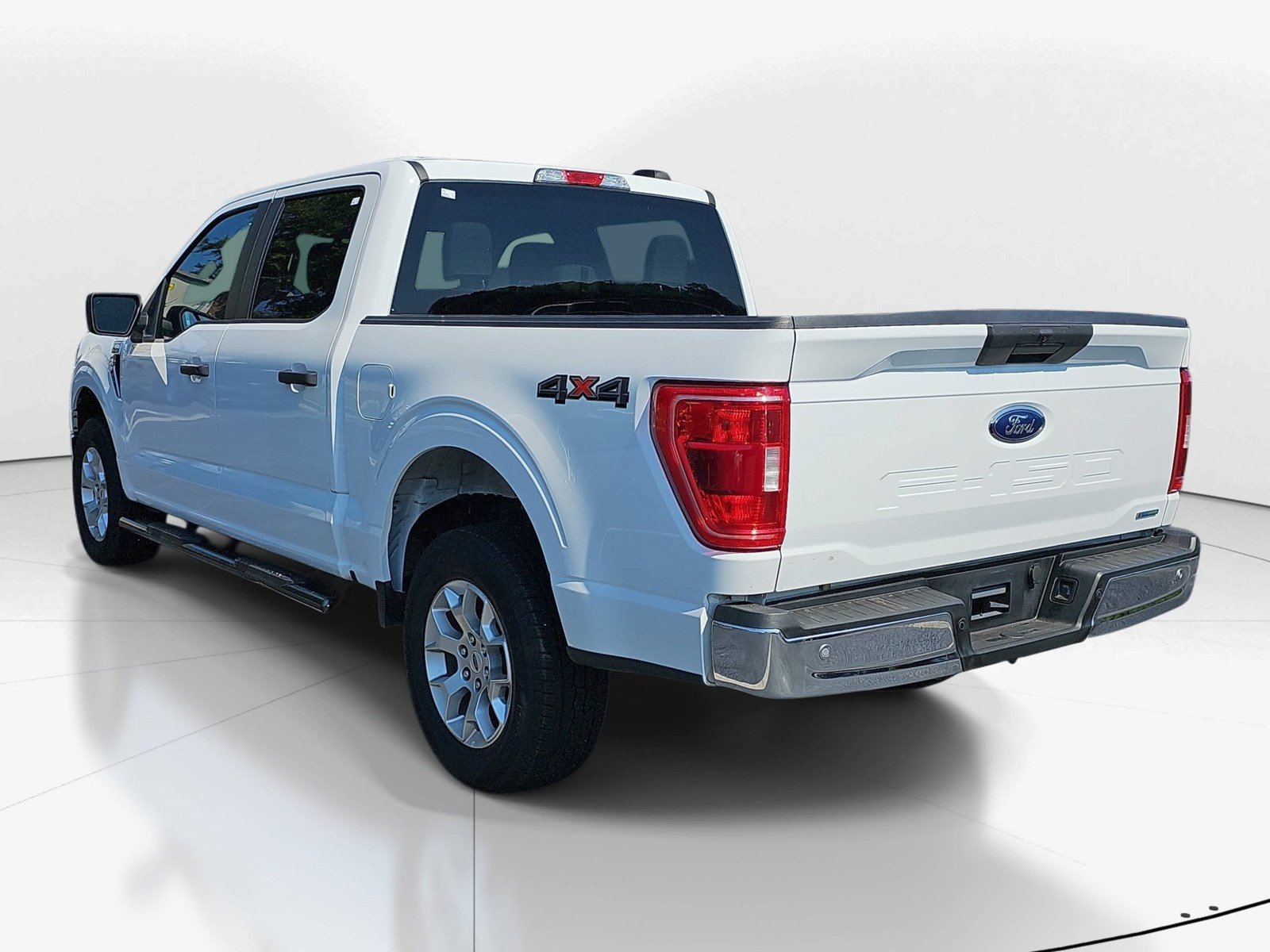 Used 2023 Ford F150 XLT AWD/4WD image 5