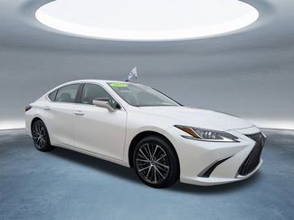 Certified 2025 Lexus ES 350 w/ Premium Package video 2