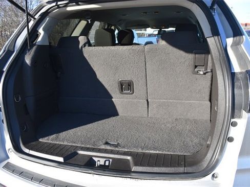 Certified 2016 Chevrolet Traverse LT image 18