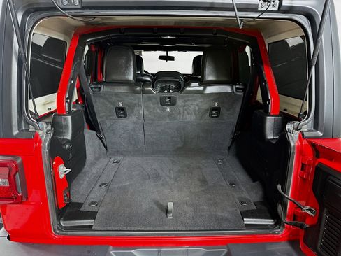 Used 2018 Jeep Wrangler Unlimited Rubicon w/ LED Lighting Group image 23