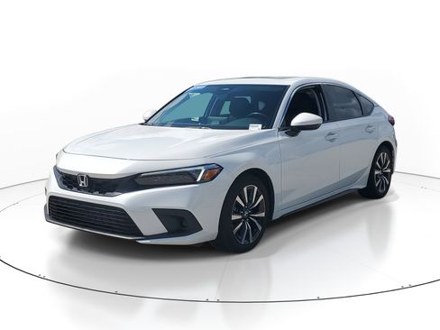 Certified 2023 Honda Civic EX-L image 3