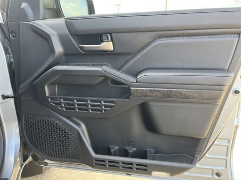 Used 2025 Toyota Tacoma Limited image 22