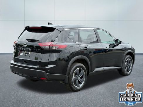 Used 2025 Nissan Rogue SV FWD image 3