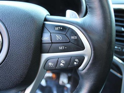 Used 2016 Jeep Grand Cherokee High Altitude AWD/4WD image 17