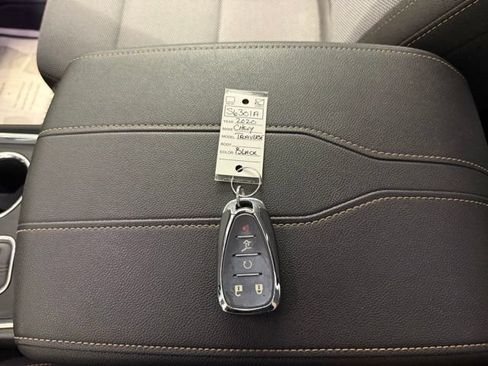 Certified 2020 Chevrolet Traverse LT AWD/4WD image 22
