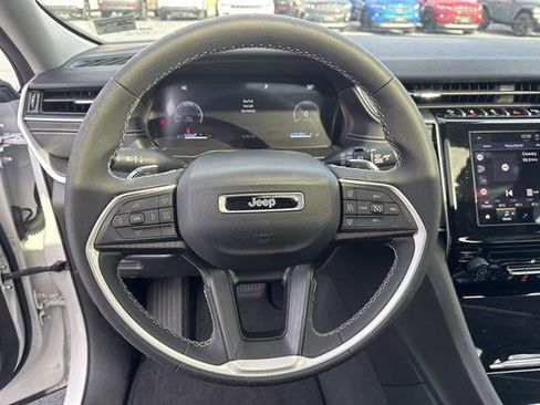 Used 2023 Jeep Grand Cherokee Laredo w/ Trailer Tow Prep Group (B) image 11