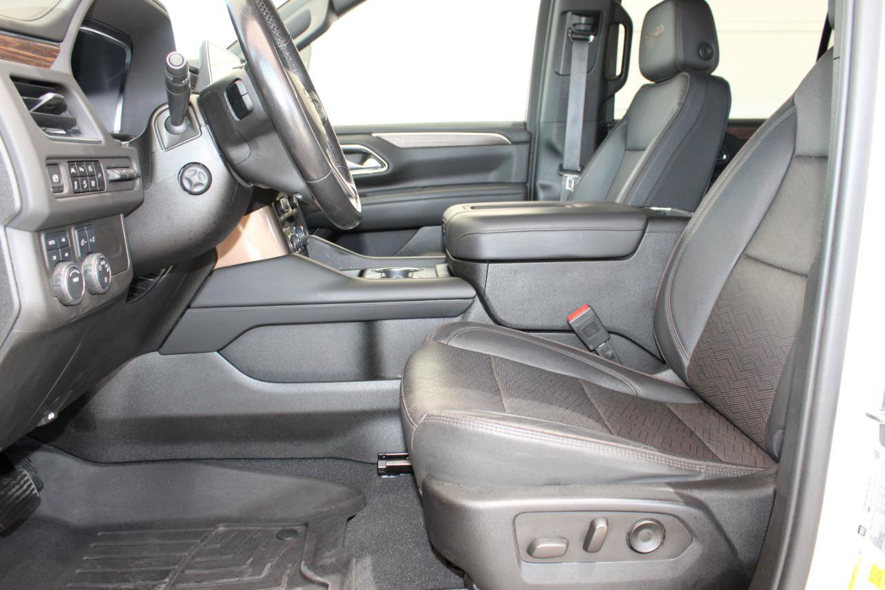 Used 2022 Chevrolet Suburban High Country AWD/4WD image 11