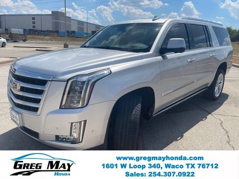 Used 2019 Cadillac Escalade ESV Premium Luxury AWD/4WD image 9