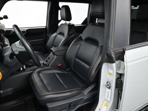 Certified 2024 Ford Bronco Badlands AWD/4WD image 12