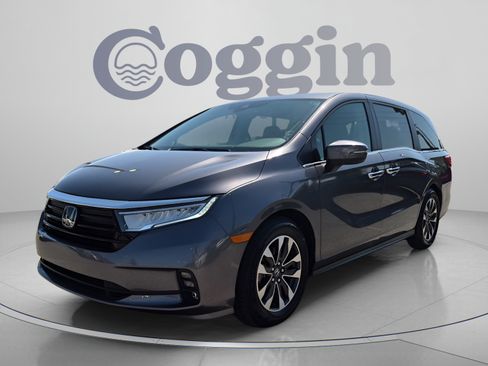 Certified 2024 Honda Odyssey EX-L image 2
