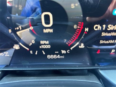 Used 2025 GMC Terrain Elevation image 25