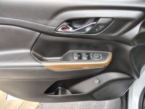 Used 2023 GMC Acadia SLE w/ Driver Convenience Package image 20