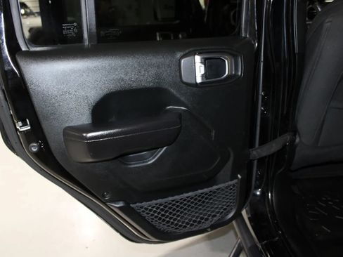 Used 2020 Jeep Gladiator Sport w/ Quick Order Package 24S AWD/4WD image 2