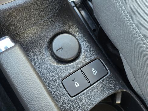 Used 2013 Chevrolet Sonic LS image 29