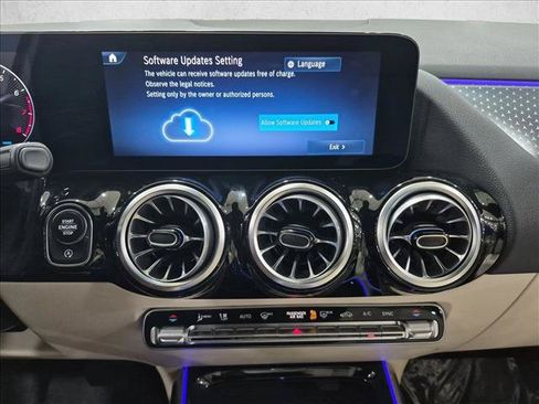 Used 2026 Mercedes-Benz GLA 250 image 14