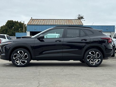 New 2026 Chevrolet Trax RS w/ Driver Confidence Package FWD image 12