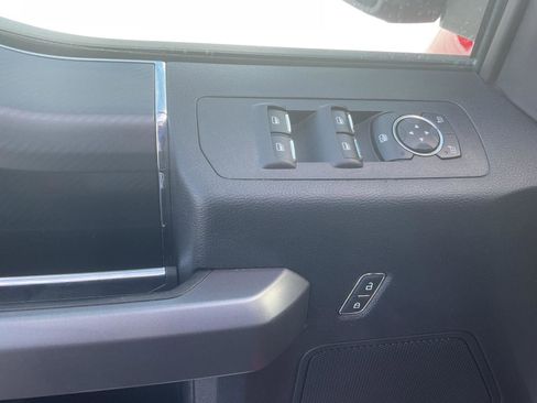 Used 2020 Ford F150 XLT w/ Equipment Group 302A Luxury image 12