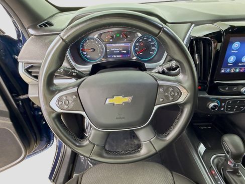 Used 2023 Chevrolet Traverse LT FWD image 13