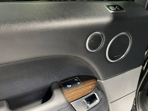 Used 2019 Land Rover Range Rover Sport HSE image 12