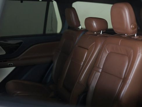 Used 2020 Lincoln Aviator Reserve w/ Equipment Group 201A image 29