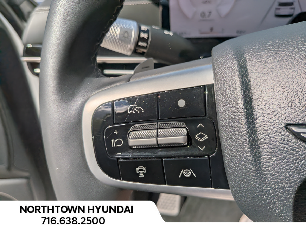 Used 2026 Genesis GV80 2.5T AWD/4WD image 32