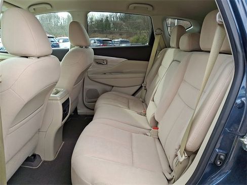 Used 2017 Nissan Murano S image 10