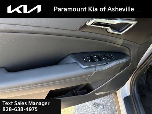 New 2026 Kia Sportage EX w/ EX Panoramic Sunroof Package image 25