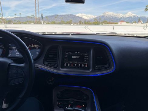 Used 2023 Dodge Challenger SXT w/ Blacktop Package image 9