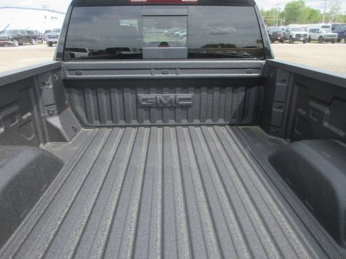 New 2026 GMC Sierra 1500 SLT w/ SLT Premium Plus Package AWD/4WD image 9