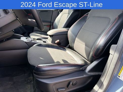 Used 2024 Ford Escape ST-Line w/ Tech Pack #1 AWD/4WD image 12