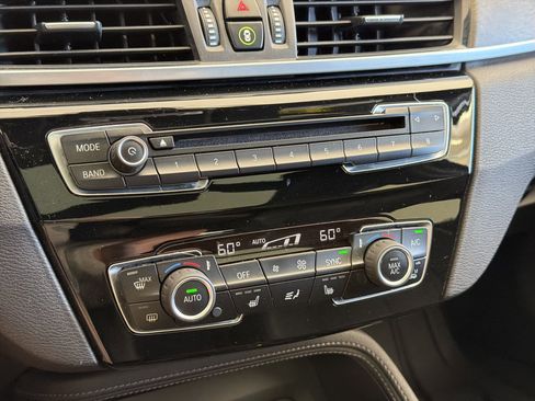 Used 2017 BMW X1 xDrive28i AWD/4WD image 19