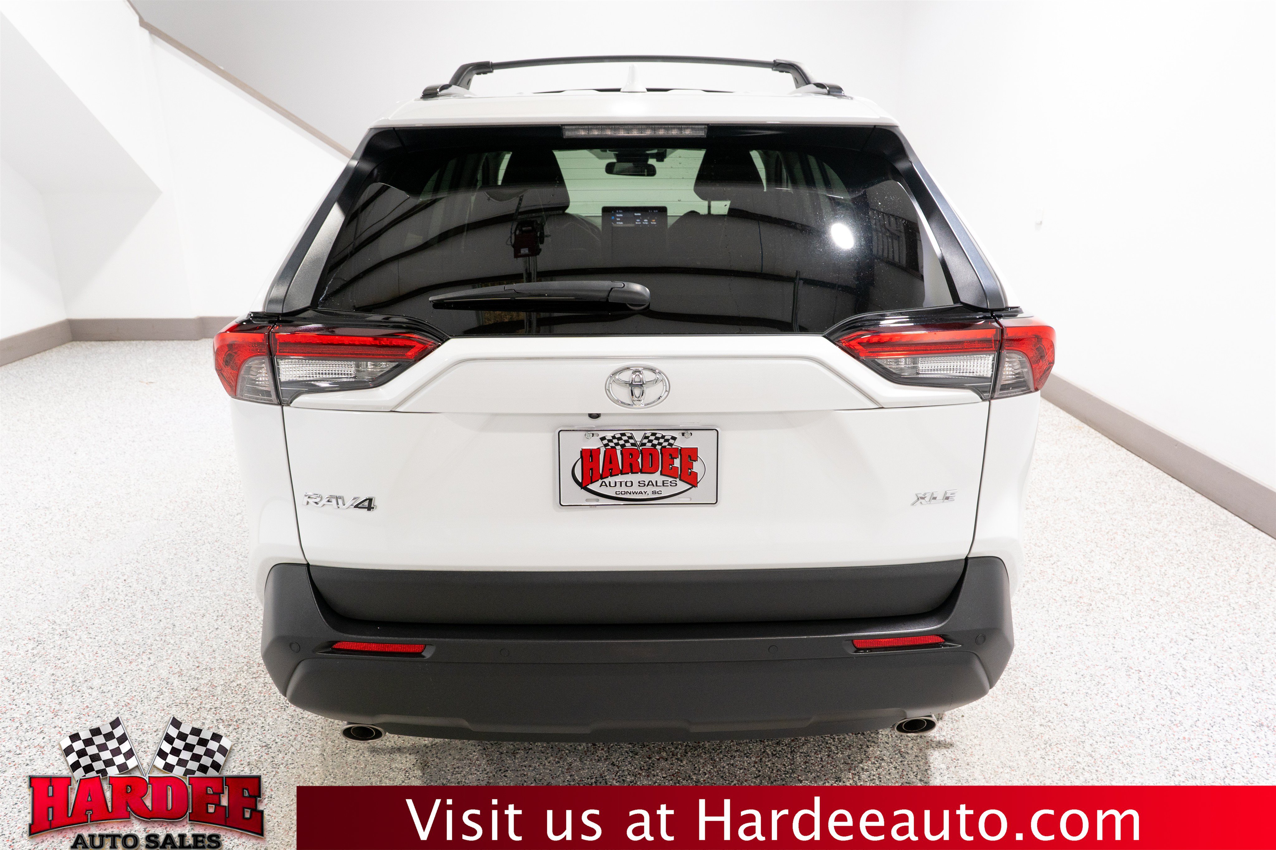 Used 2025 Toyota RAV4 XLE Premium w/ Weather Package FWD image 4
