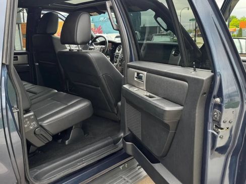 Used 2017 Ford Expedition EL XLT w/ Equipment Group 202A AWD/4WD image 18