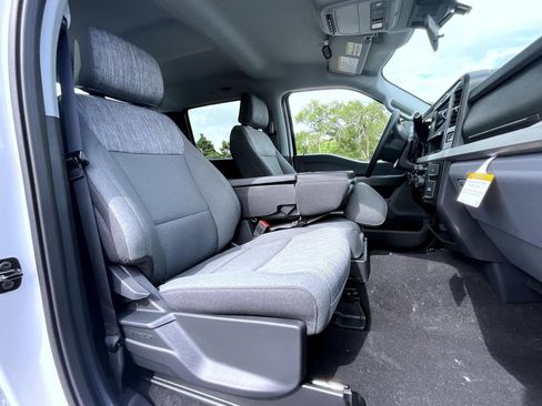 New 2026 Ford F250 XLT w/ FX4 Off-Road Package AWD/4WD image 17